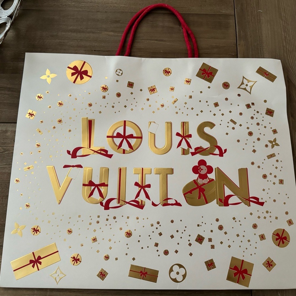 NEW Louis Vuitton XL Holiday Shopping Bag